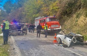 Sinop'ta otomobil kazasında 3 kişi yaralandı