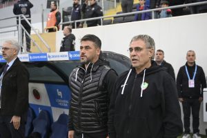 Ersun Yanal Amed Sportif'ten ayrıldı