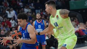 Anadolu Efes, Barcelona'ya 97-88 yenildi