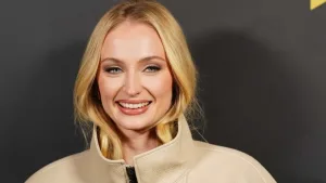 Sophie Turner, Tomb Raider dizisinde Lara Croft rolüne dönüş yapıyor