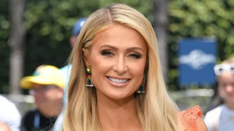 Paris Hilton estetik yaptırmadığını duyurdu