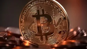 Bitcoin yeni zirveye ulaştı