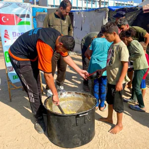 Türkiye Gazze'ye bir yılda dev yardım ulaştırdı