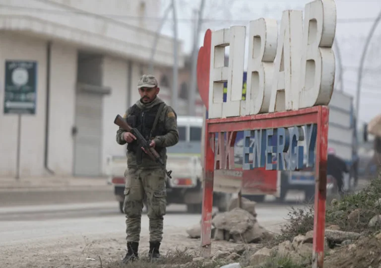 PKK/YPG teröristleri SMO hatlarına sızmaya çalıştı