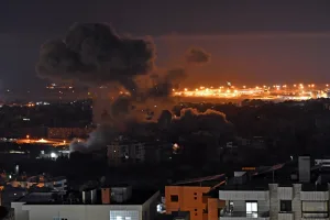 İsrail Beyrut'ta hava saldırılarına devam ediyor