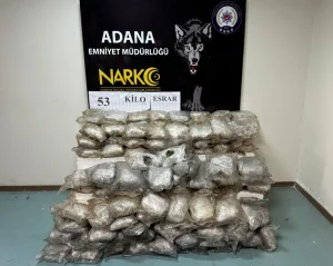 Adana'da tırın lastiklerinde 53 kilogram esrar ele geçirildi