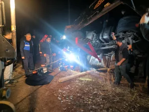 Malatya'da kazaya müdahale eden polislere tır çarptı