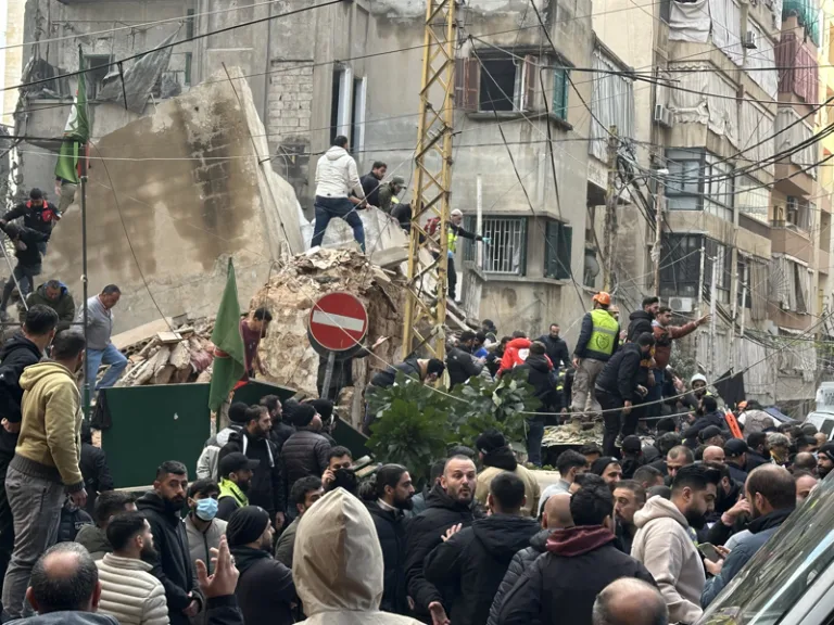 İsrail ve Lübnan arasında ateşkes antlaşması yürürlüğe girdi