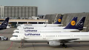 Lufthansa, Tel Aviv uçuş iptallerini yıl sonuna kadar uzattı