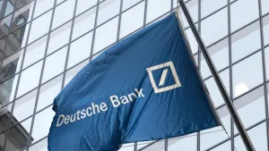 Deutsche Bank faiz indirimini öne çekti