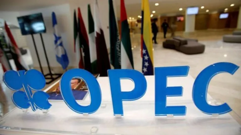 OPEC+ toplantısı 5 Aralık'a ertelendi