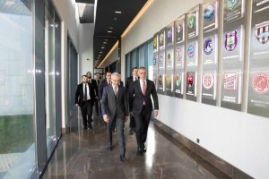 Uraloğlu, TFF Başkanı Hacıosmanoğlu ile görüştü