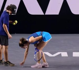 Zeynep Sönmez Meksika'da WTA şampiyonu oldu