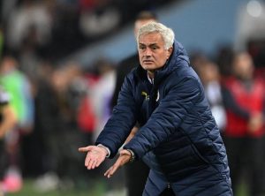 Mourinho, Premier Lig'e dönmek istiyor