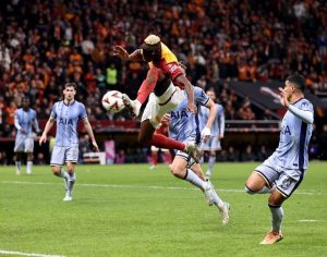 Galatasaray, Tottenham'ı 3-2 yenerek övgü aldı