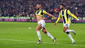 Sofyan Amrabat: Fenerbahçe'de mutlu ve Mourinho'ya hayır demek zor