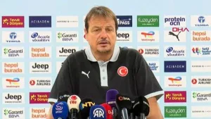 Ergin Ataman: Macaristan maçında taraftar desteği şart