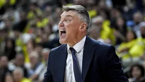 Fenerbahçe'de Jasikevicius, Belinelli'ye dikkat çekti