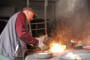 76 yaşındaki kalaycı mesleğinin son temsilcisi