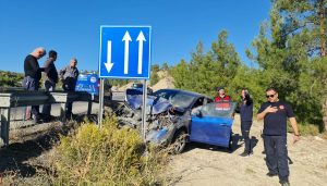 Antalya-Isparta yolunda zincirleme kaza: 2 ölü, 6 yaralı