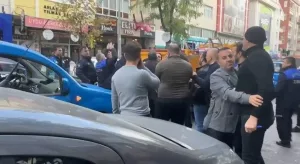 Zabıta ile esnaf arasında sandalye kavgası