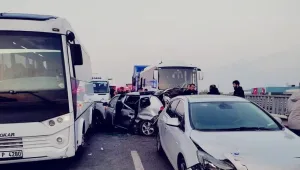 Yalova'da 5 araçlı zincirleme kazada 4 kişi yaralandı