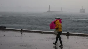 İstanbul'da kuvvetli rüzgar ve sağanak bekleniyor