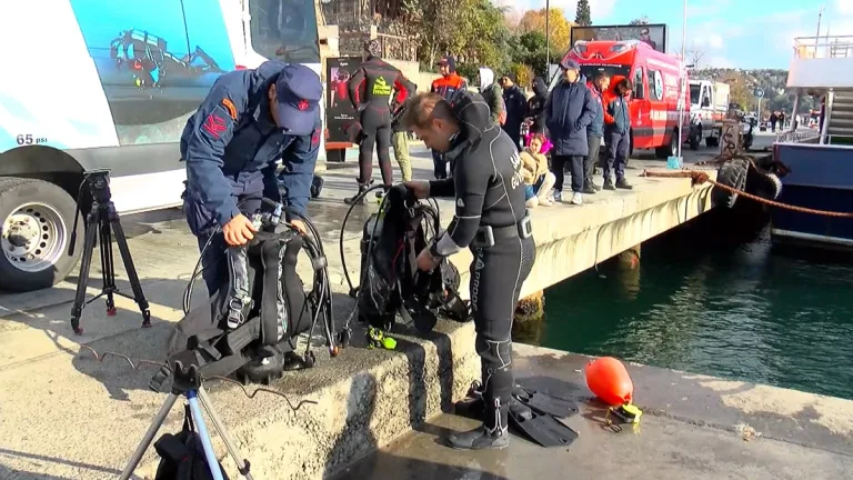 Sarıyer'de denize düşen kardeşler kayboldu