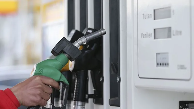 Benzine 74 kuruş zam geliyor, güncel fiyatlar açıklandı