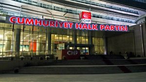 CHP'de liderlik çekişmeleri derinleşiyor