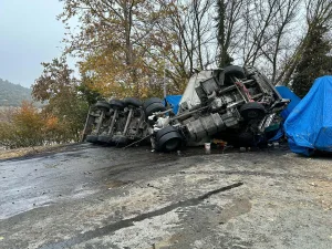 TIR'da asitle yanarak hayatını kaybetti