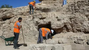 Diyarbakır'da Hz. İsa'nın görüldüğü iddia edilen mezarlar bulundu