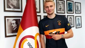 Victor Nelsson Galatasaray'dan ayrılmayı düşünüyor