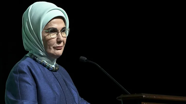 Emine Erdoğan kadına yönelik şiddetle mücadeleye dikkat çekti