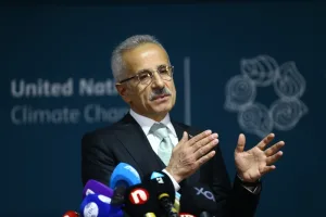 Bakan Uraloğlu: Orta Koridor için Kalkınma Yolu Projesi'ni destekliyoruz