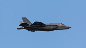 F-35'ten atlayan pilot 911'i aradı