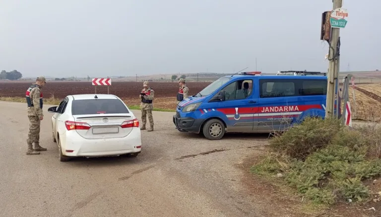 Hatay'da 35 göçmen jandarma tarafından yakalandı