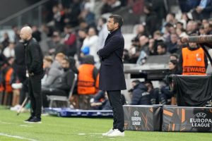 Van Bronckhorst: "Canavar gibi defans yaptık"