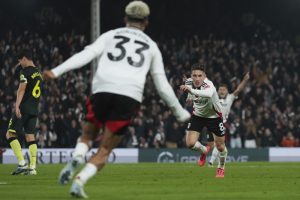 Fulham uzatmalarda Brentford'u mağlup etti