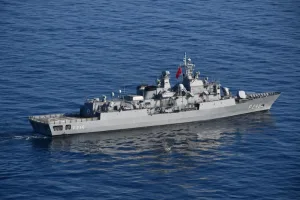 TCG Salihreis Tunus'ta tatbikata katıldı