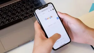 Google, Avrupa'da siyasi reklamları durduruyor