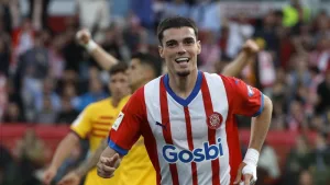 Real Madrid sol bek transferini planlıyor