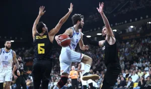 Anadolu Efes, Mersin Spor'u 94-76 yendi