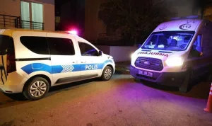 Polis tabancasını temizlerken 8 yaşındaki çocuğu vurdu