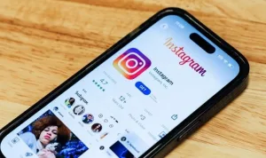 Instagram otomatik yenilenme sorununu çözüyor