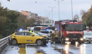 Bayrampaşa'da motosiklet kazası: 2 kişi ağır yaralandı