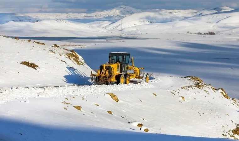 Van'da kapanan 158 yol tekrar ulaşıma açıldı