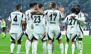 Ernest Muçi Beşiktaş'a sakatlık haberiyle döndü