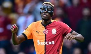 Napoli, Galatasaray'a Osimhen için 75 milyon Euro şartı koydu