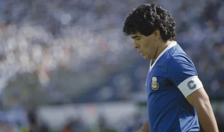 Diego Maradona vefatının 4. yılında anılıyor